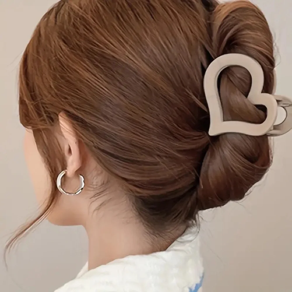 🌟2x Host Pick🌟Cream Heart Hair Claw Clip
